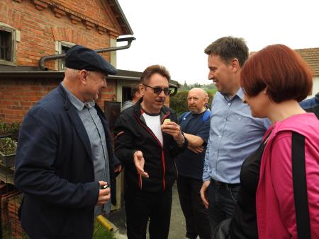 Pohod po novozgrajenih pločnikih 5